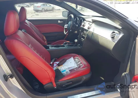 2006 Ford Mustang Gt z USA, uszkodzony, nr VIN 1ZVFT82H265100693